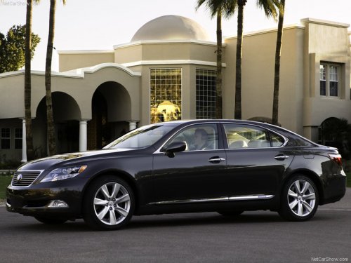 Lexus LS